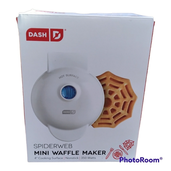 New in Box Dash Mini Spiderweb Waffle Maker - Picture 5 of 5